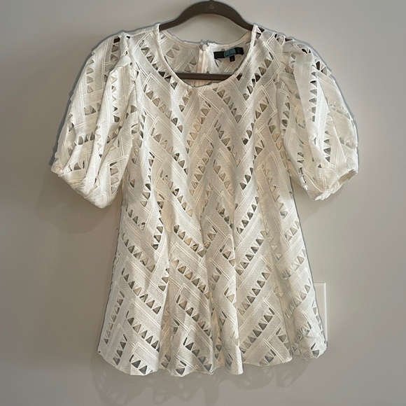 Eva Franco Anthropologie White top blouse size 8. Cut out details. - Picture 1 of 7